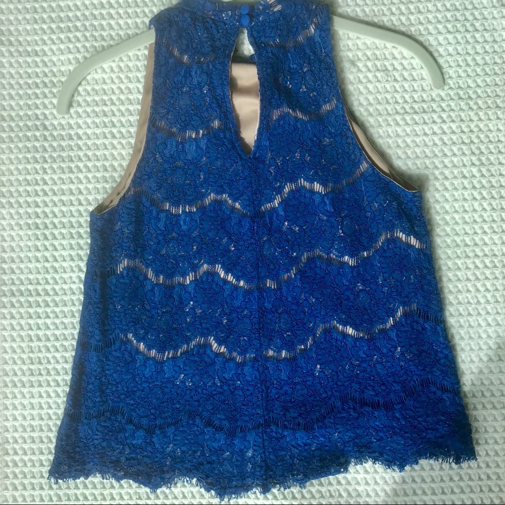 Blue Lace High-Low Top - Picture 3 of 6